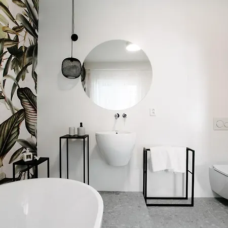 Great Chill Boutique #11 By Goodnite Cz Brno